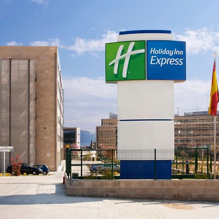 Holiday Inn Express Sant Cugat By Ihg Sant Cugat del Vallès Exterior photo