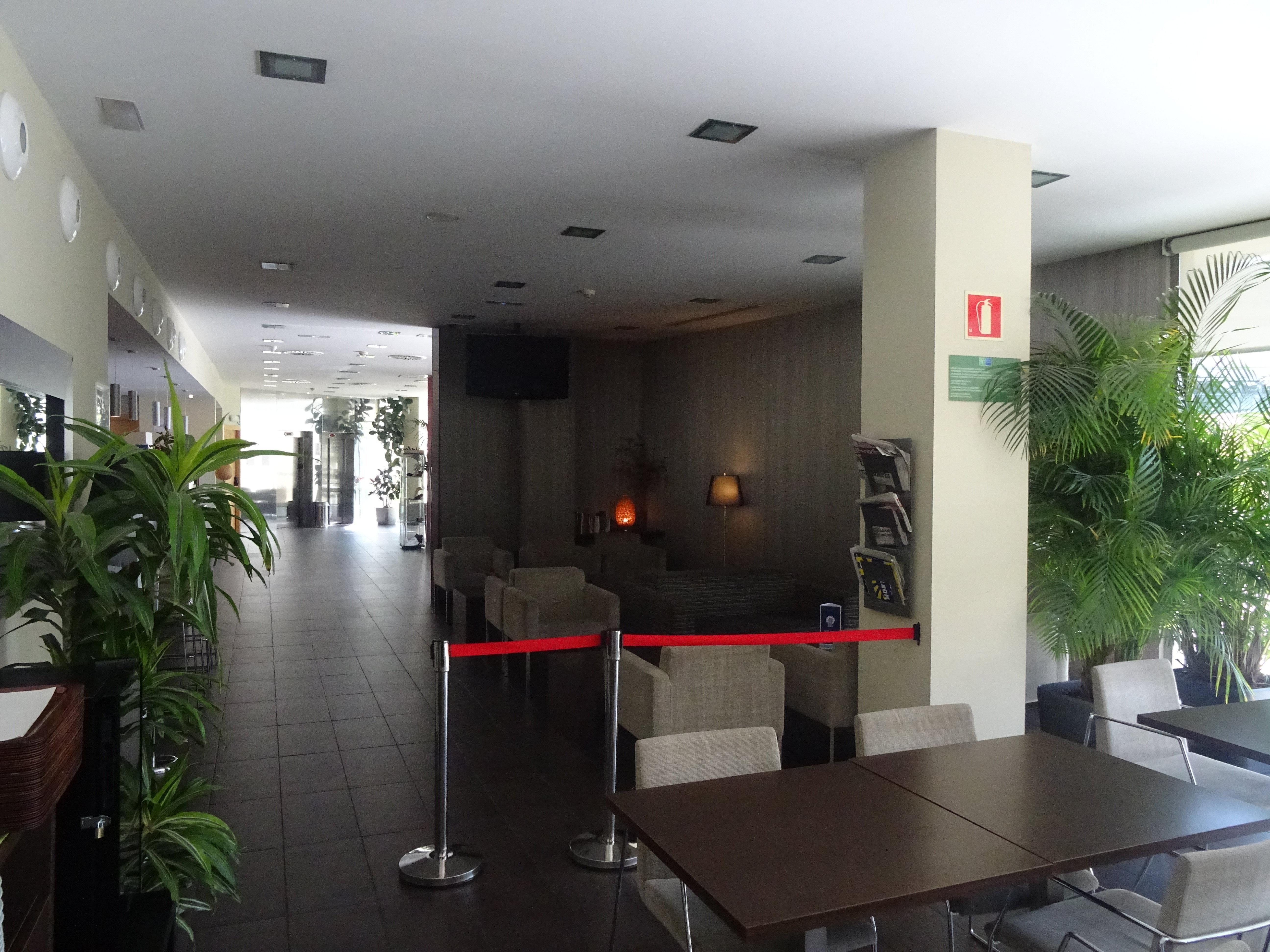 Holiday Inn Express Sant Cugat By Ihg Sant Cugat del Vallès Exterior photo
